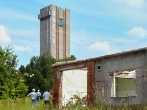 Věž Dolu Lazy půjde dolů. Obdobně padla Dukla v roce 2008