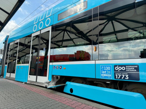 Srážka dvou tramvají výrazně komplikuje dopravu v Ostravě. Z centra se lidé nedostanou do Vítkovic a na Jih