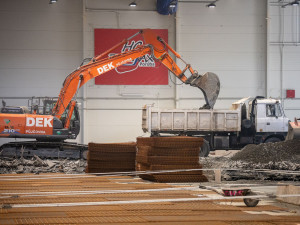 Porubský zimní stadion prochází velkou rekonstrukcí. Skončit má na podzim