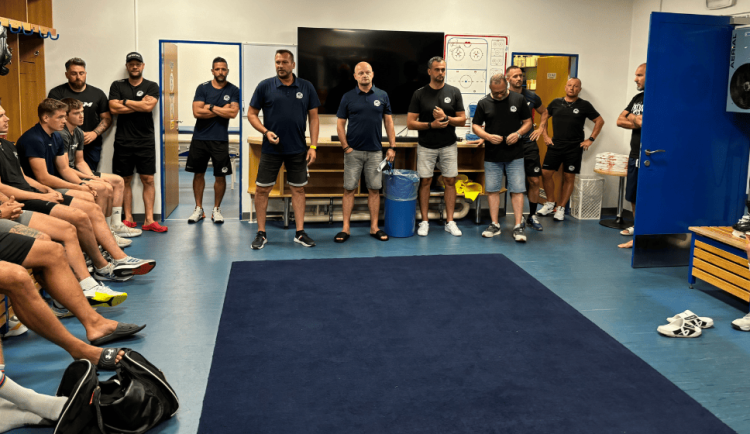 Vítkovičtí hokejisté zahájili finální přípravu, do čtvrtka ještě budou mimo led.