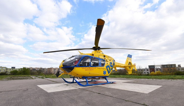 Od roku 2028 by v záchranářských vrtulnících měli létat také policisté. Změna se týká Ostravy, Brna a Prahy