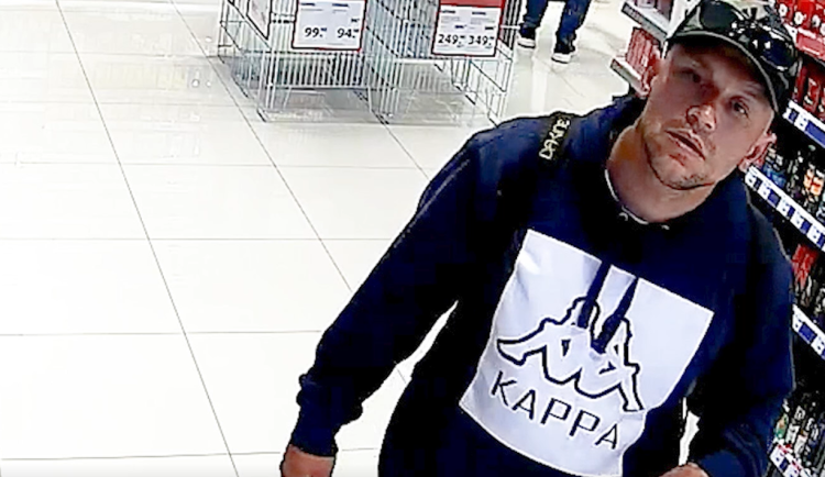 VIDEO: Policie vyšetřuje dvě krádeže v drogerii v Přerově. Pátrá po totožnosti neznámého muže