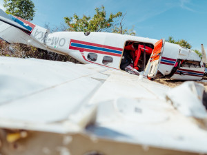 V Bartošovicích na Novojičínsku havarovalo malé letadlo, pilot se lehce zranil
