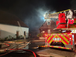 V Jindřichově na Bruntálsku v noci na dnešek hořela pila. Škoda se vyšplhala na 3,5 milionu korun