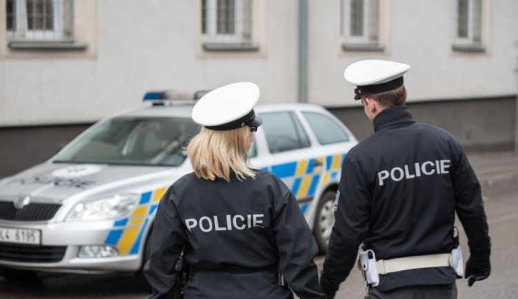 Pokuty přes SMS neposíláme. Policisté upozorňují na nový trik internetových podvodníků.