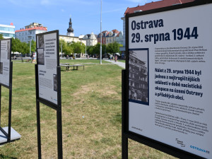 Ostrava má nový památník. 80 let od spojeneckého náletu