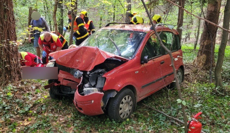 Pětasedmdesátiletá žena zemřela ráno při dopravní nehodě na Opavsku