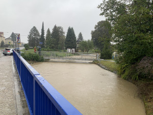 Porubka se vylila. Lidé z několika ulic v Ostravě-Porubě opouštějí své domovy. Kulminuje také řeka Opava