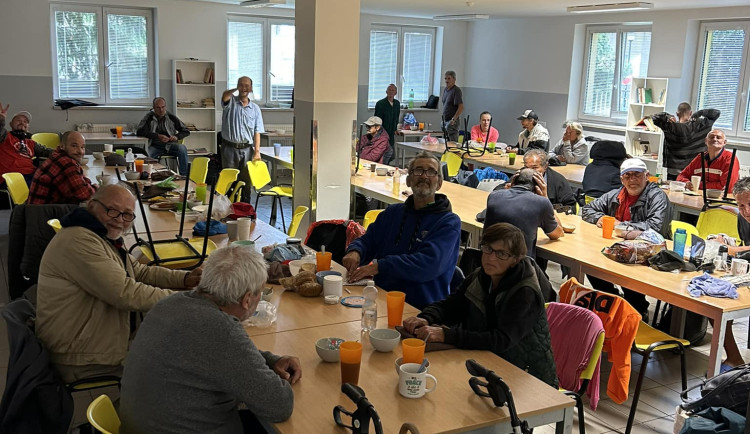 Jak v době záplav pomoci lidem bez domova?