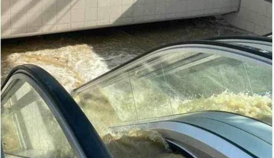 Doprava v Ostravě se hroutí. Zavřená je Rudná ulice, nejezdí autobusové linky a Svinov je pod vodou