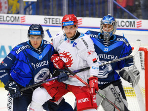 Vítkovice góly z přesilovek v prvním derby sezony pokořily Třinec