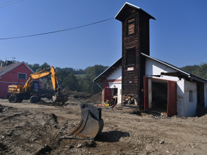 Dobrovolní hasiči ze Široké Nivy přišli o zbrojnici. Velká voda ji srovnala se zemí