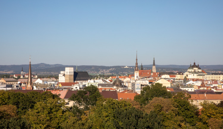 Webové dotazníky pro rodiny a seniory: Olomouc chce zmapovat postoje a požadavky občanů