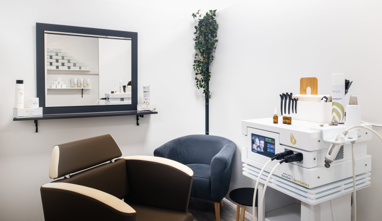 Klíč ke zdraví a růstu vlasů je Vlasová klinik