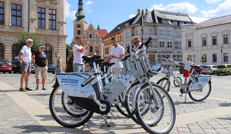 Sdílená kola v Přerově oslovila tisíce lidí, město hledá nového poskytovatele oblíbené služby