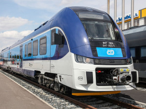 Na trať mezi Ostravou a Opavou se v neděli vrátí vlaky. Oprava poškozených částí šla rychleji, než se čekalo