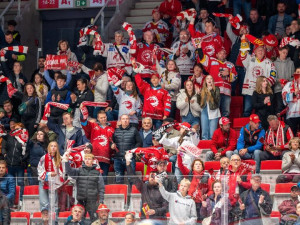 Hokejisté Olomouce zdolali Třinec 2:0, Machovský vychytal čisté konto