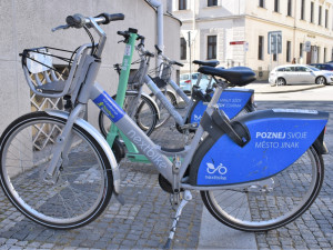 Popularita sdílených kol ve Frýdku-Místku roste. Službu na další dva roky zajistí firma nextbike