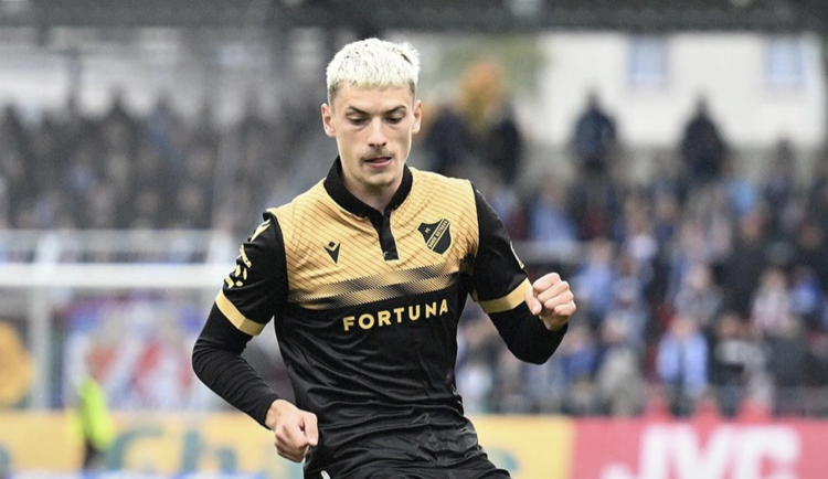 Fotbalisté Ostravy po gólu v deváté minutě nastavení vyhráli v Pardubicích 3:2.