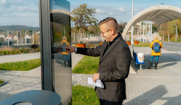 Slezská Ostrava začala s instalací elektronických informačních panelů.