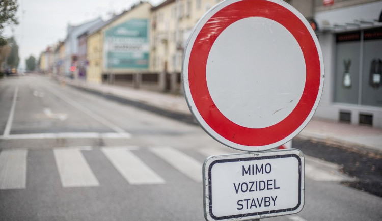 Řidiče čeká na Tomkově náměstí v Brně náročný víkend