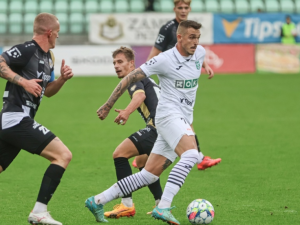 Fotbalisté Karviné porazili Olomouc 2:1 a zdolali ji poprvé v ligové historii