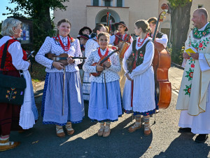 (NE)OBYČEJNÍ: Darius Sputo. Kněz, horolezec, pedagog i tramvajový kavárník