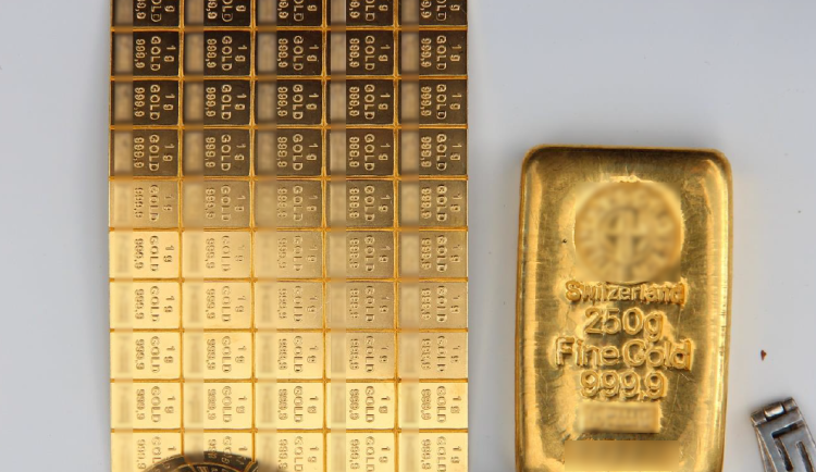 Na zloděje rychle sklapla past. Policisté zadrželi v Bohumíně tři cizince, s lupem za dva miliony mířili do Polska