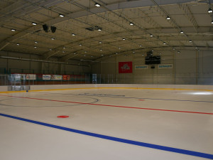 V Porubě skončila oprava multifunkční haly za 125 milionů. Využijí ji hokejisté, bruslaři i běžní Ostravané