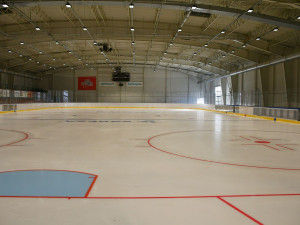 V Porubě skončila oprava multifunkční haly za 125 milionů. Využijí ji hokejisté, bruslaři i běžní Ostravané