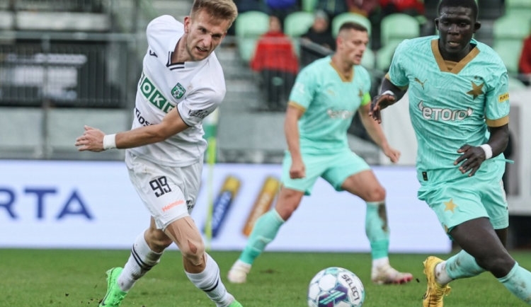 Slavia po výhře 5:1 nad Karvinou dál vede ligu o osm bodů, Chytil dal hattrick