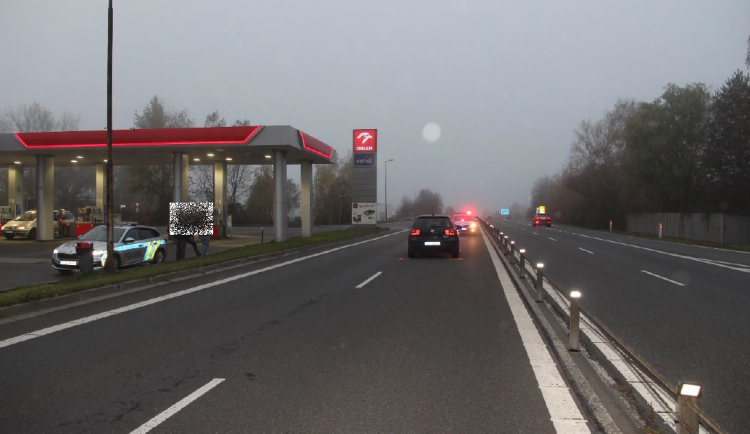 Nezodpovědný řidič brázdil dálnici D48 v protisměru. Před policisty ujížděl, test na drogy i alkohol odmítl