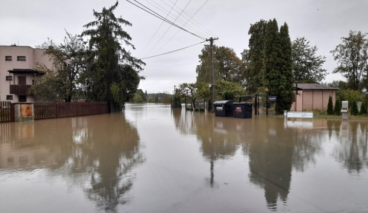 Vláda vyhověla žádosti moravskoslezského hejtmana. Stav nebezpečí bude v částech kraje do 13. prosince
