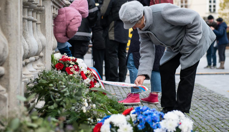 Kam o víkendu na jižní Moravě? Na průvod strašidelných čertů nebo si připomenout výročí revoluce