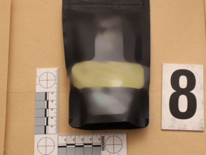 Mladý muž zemřel na intoxikaci léky vedenými jako omamná látka. Policie zadržela dealera