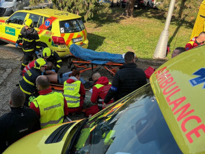 VIDEO: Policie, hasiči a zdravotníci nacvičovali ve Frýdku-Místku zásah proti útočníkovi, který střílí po lidech