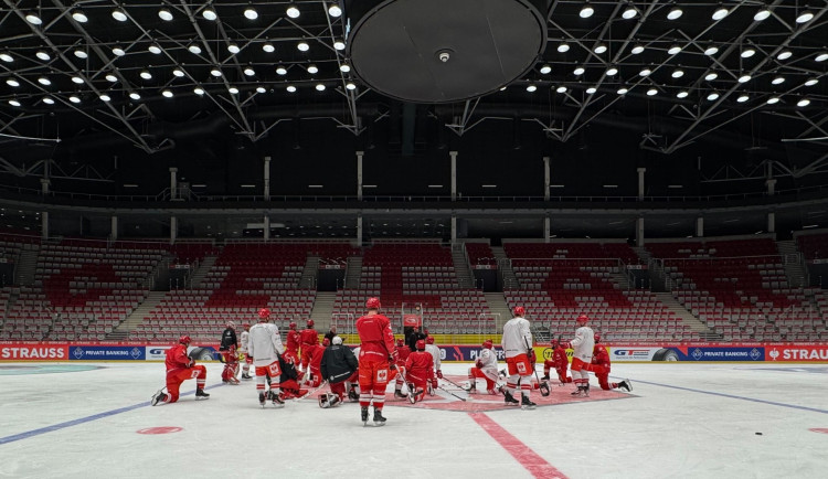 Sparta remizovala v Třinci a postoupila do čtvrtfinále hokejové Ligy mistrů