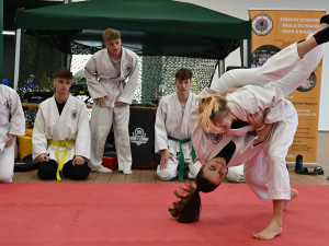 Výběr školy i budoucí kariéry na Černé louce. Student a job