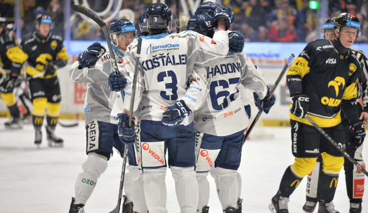 Velký obrat hokejistů Litvínova proti Vítkovicím dokonal v závěru Čajkovič.