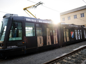 Baník se dnes utká s pražskou Slavií. Fotbalové fanoušky z ostravského stadionu přepraví tramvajová posila