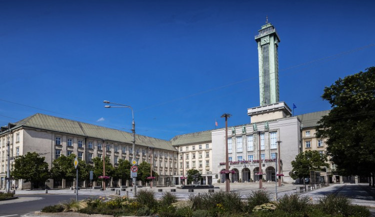 Ostrava má vlastní stavební předpisy, začnou platit v lednu. Brání vizuálnímu smogu i odskakujícím domům