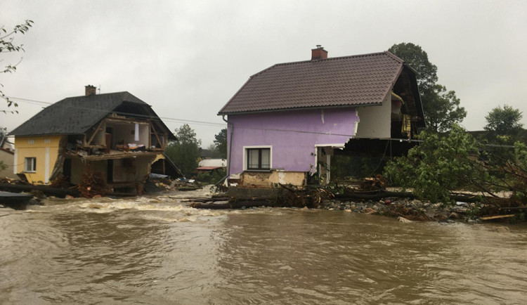 S obnovou domů po povodních nabízí dobrovolnickou pomoc desítky architektů