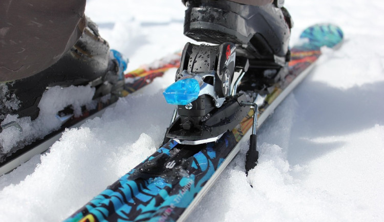 Půjčovny lyží pod náporem. Zájem o zapůjčení je veliký, v Ostravě příští týden začnou jarní prádzniny