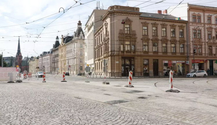 Zelená vlna v centru Olomouce. Několikaměsíční úpravou projde dvojice vytížených křižovatek