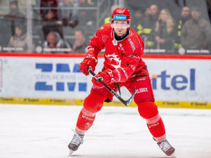 Kanadský obránce Smith opouští Třinec a odchází do německého klubu Eisbären Berlín