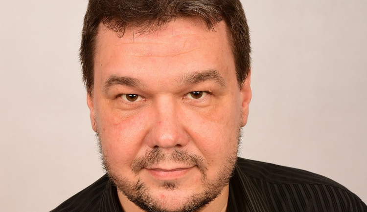 Obchodní centra úmyslně blokují únikové východy, tvrdí ostravský politik. Není to pravda, vzkazují hasiči