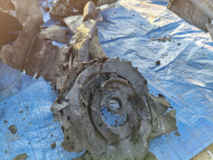 Ze dna vypuštěného rybníka v Odrách vylovili letoun Messerschmitt. Německá stíhačka spadla za války