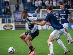 Fotbalisté Karviné porazili Slovácko 2:0 a v lize zvítězili po sedmi zápasech