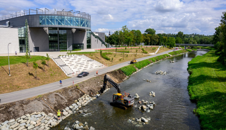 Na břeh Ostravice se vrátí stroje, v Ostravě začne další část úprav pod City Campusem