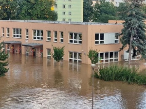 Opavské školství se dostává z povodní. Rekonstrukce škol brzdí vlhkost a peníze